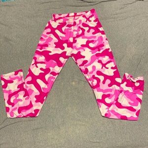 Pink camo leggings